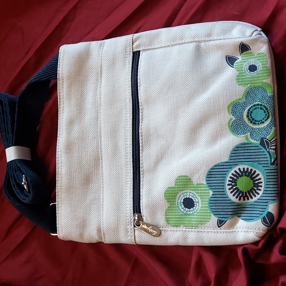 Thirty-one crossbody flower